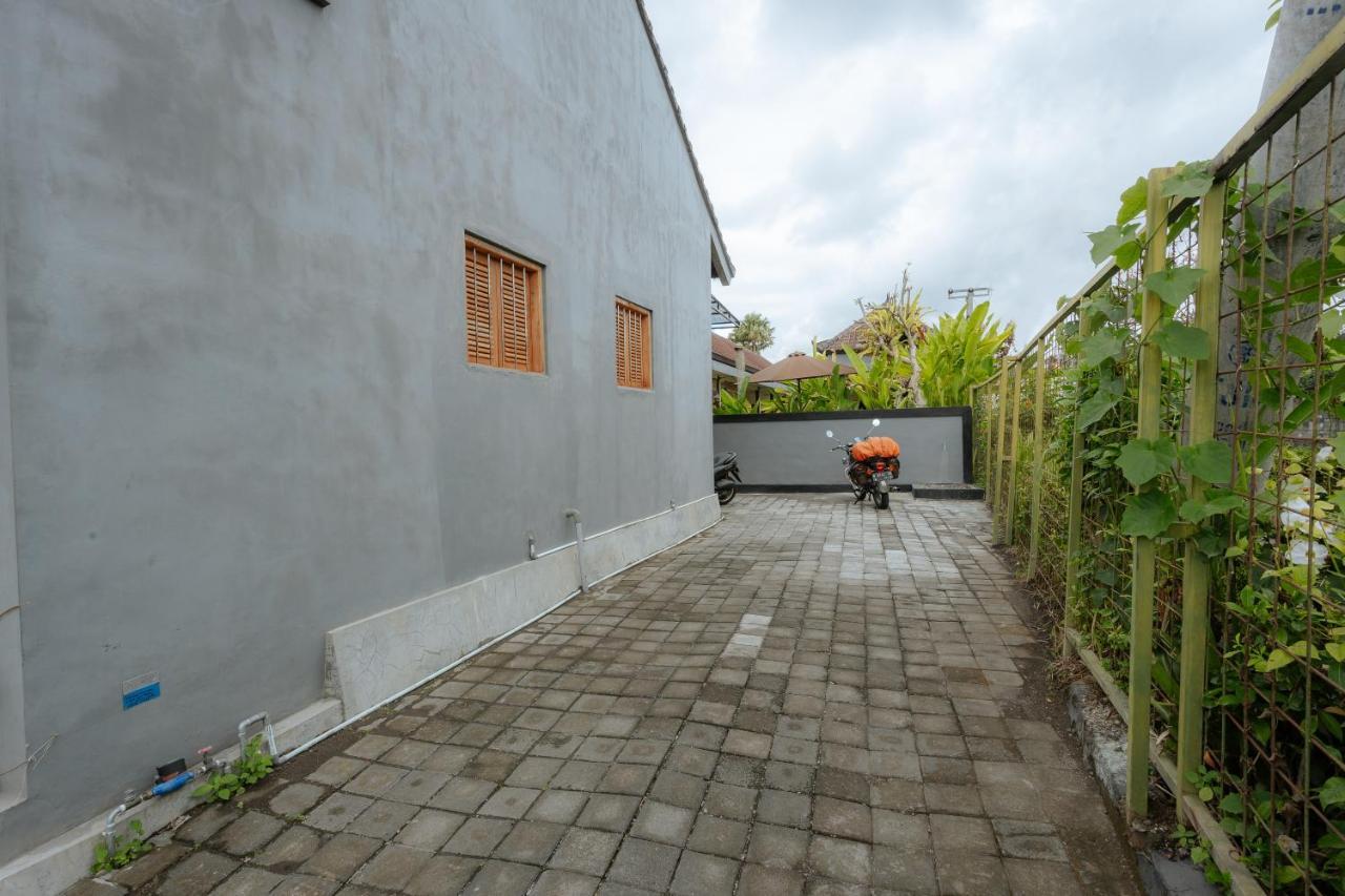 Bubu Canggu Guesthouse Экстерьер фото